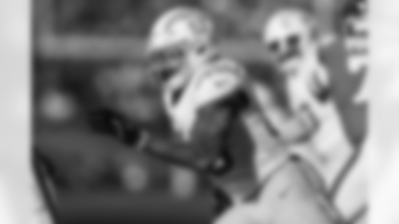 Take a look at the best photos of Chargers 2026 free agent Del'Shawn Phillips