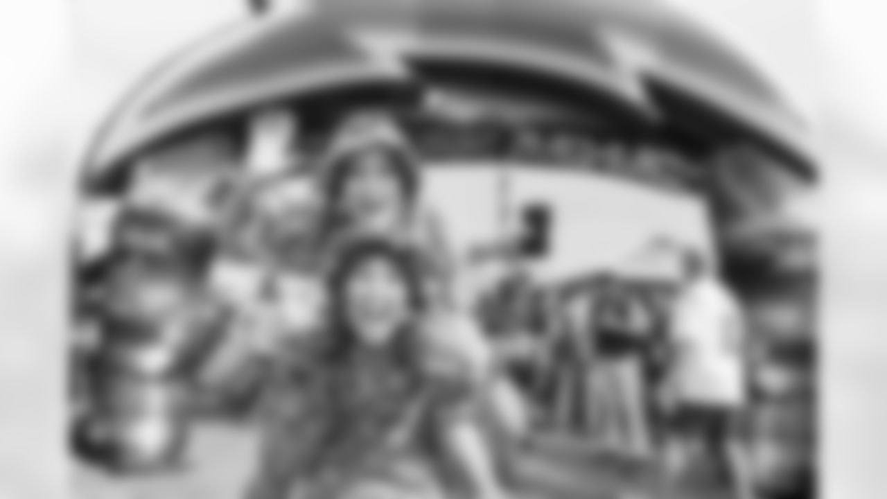 20250923_Tailgate_036