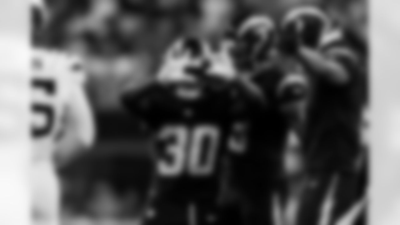 Take a look at the best photos of Chargers 2026 free agent Kimani Vidal