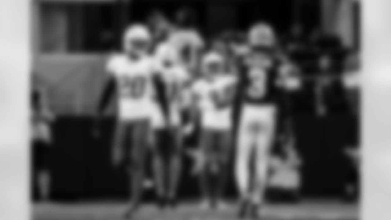 S Marcus Williams (31) and S Derwin James Jr. (3)