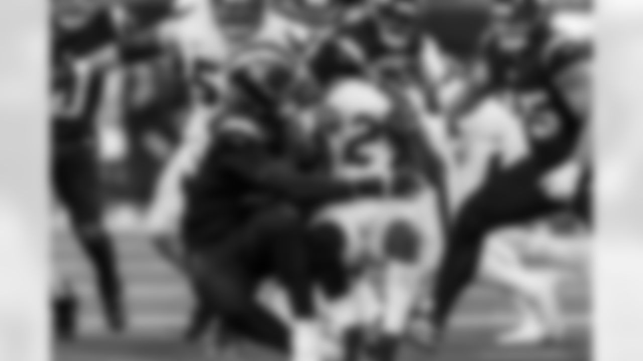 Check out the best shots from the Chargers Week 17 matchup against the Texans!