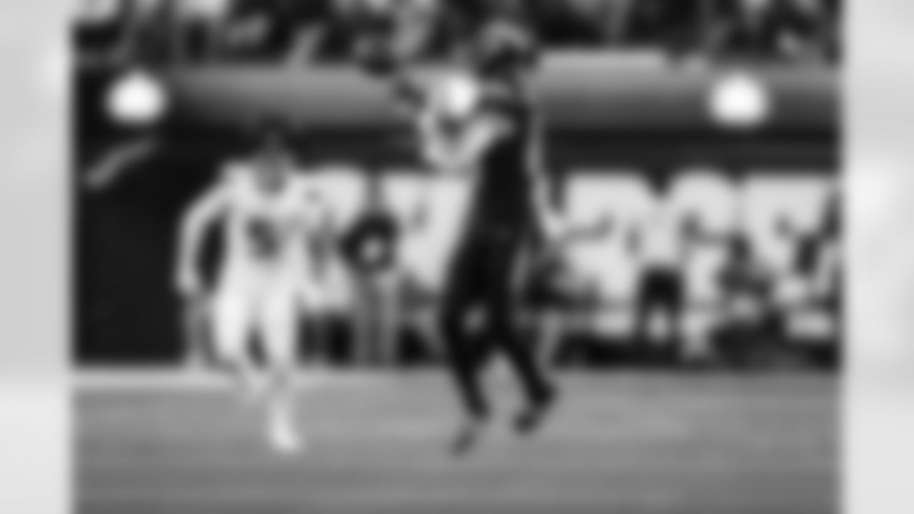 WR Ladd McConkey (15)