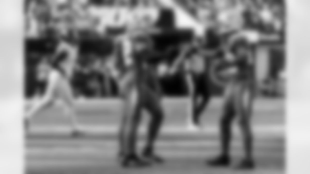 Check out the best shots from the Chargers Week 5 matchup against the Commanders!