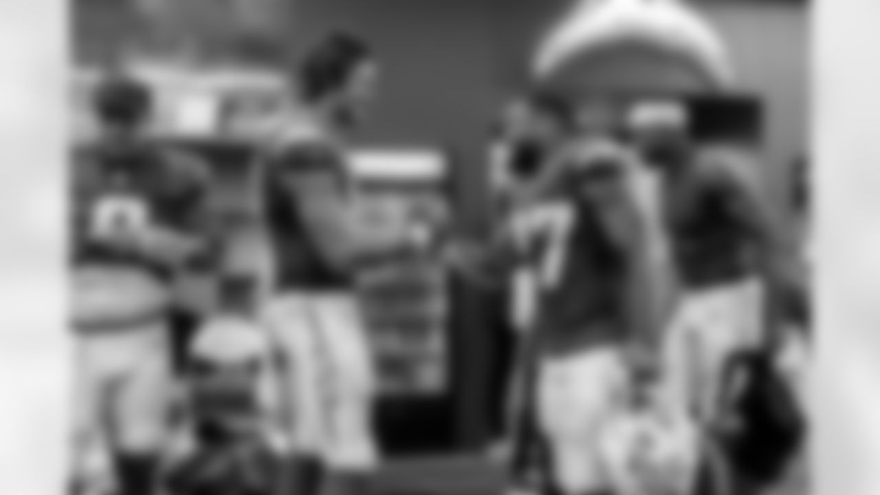 The Los Angeles Chargers play the New Orleans Saints on Sunday, October 27, 2024 at SoFi Stadium in Inglewood, CA.
[FINAL SCORE: LAC 26 - NO 8]