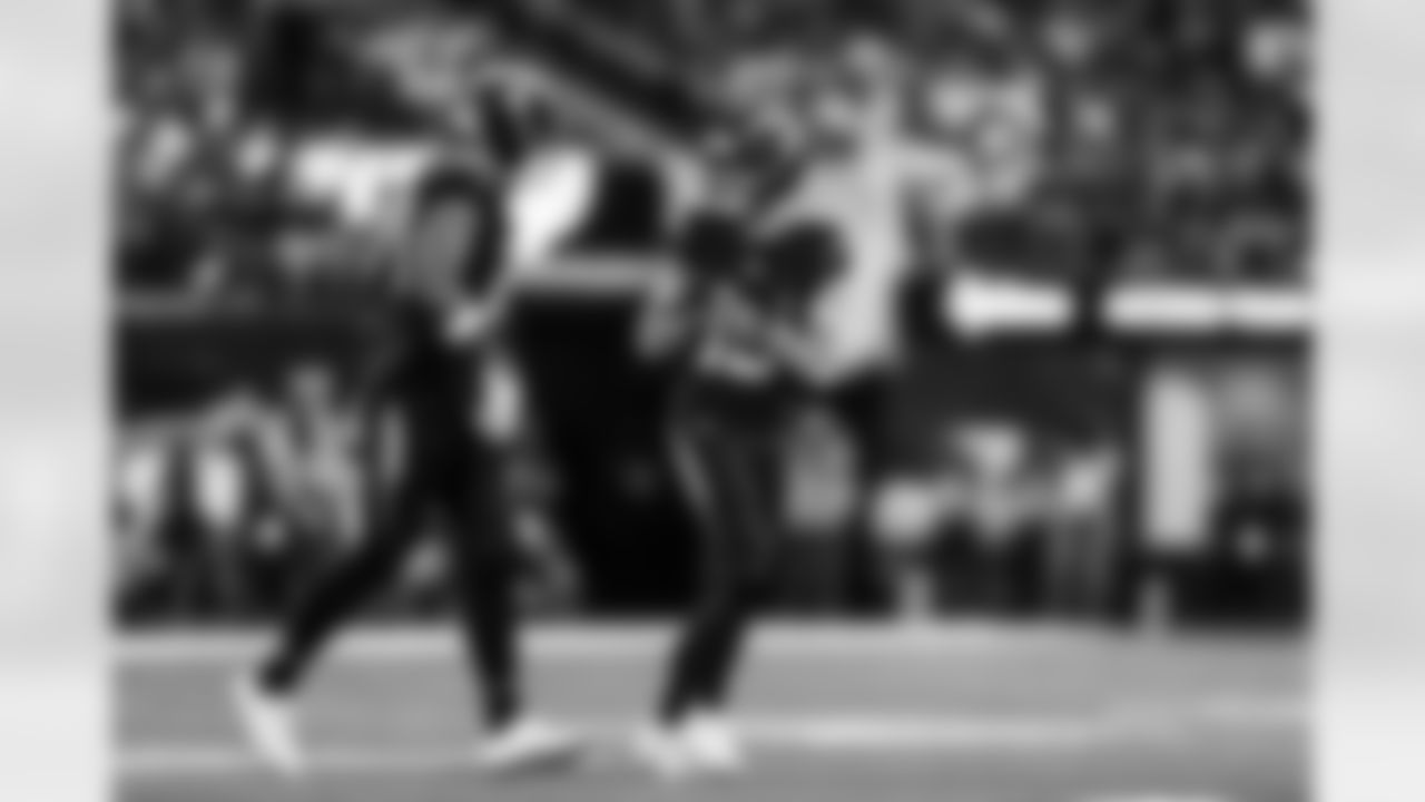 WR Ladd McConkey (15)