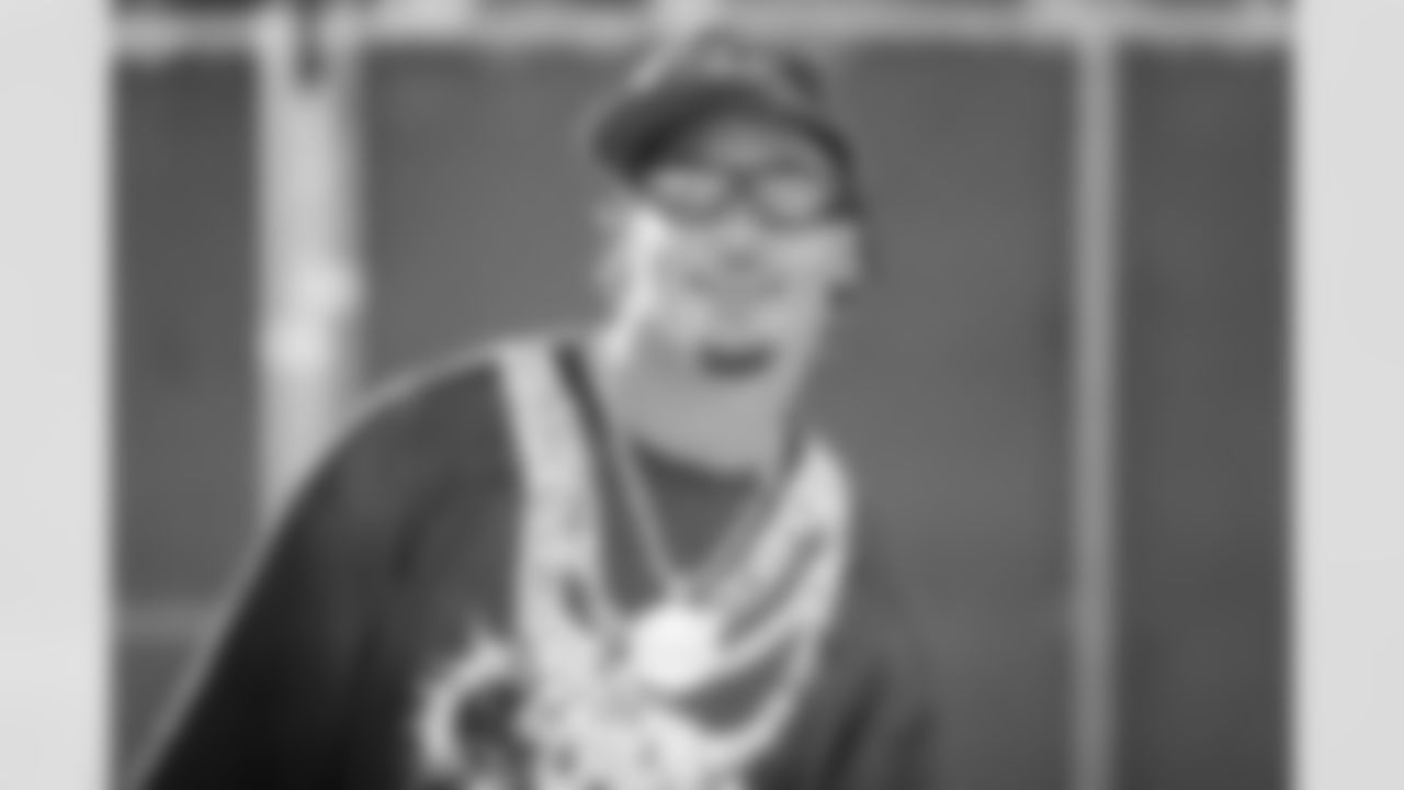 CB Tarheeb Still (29)