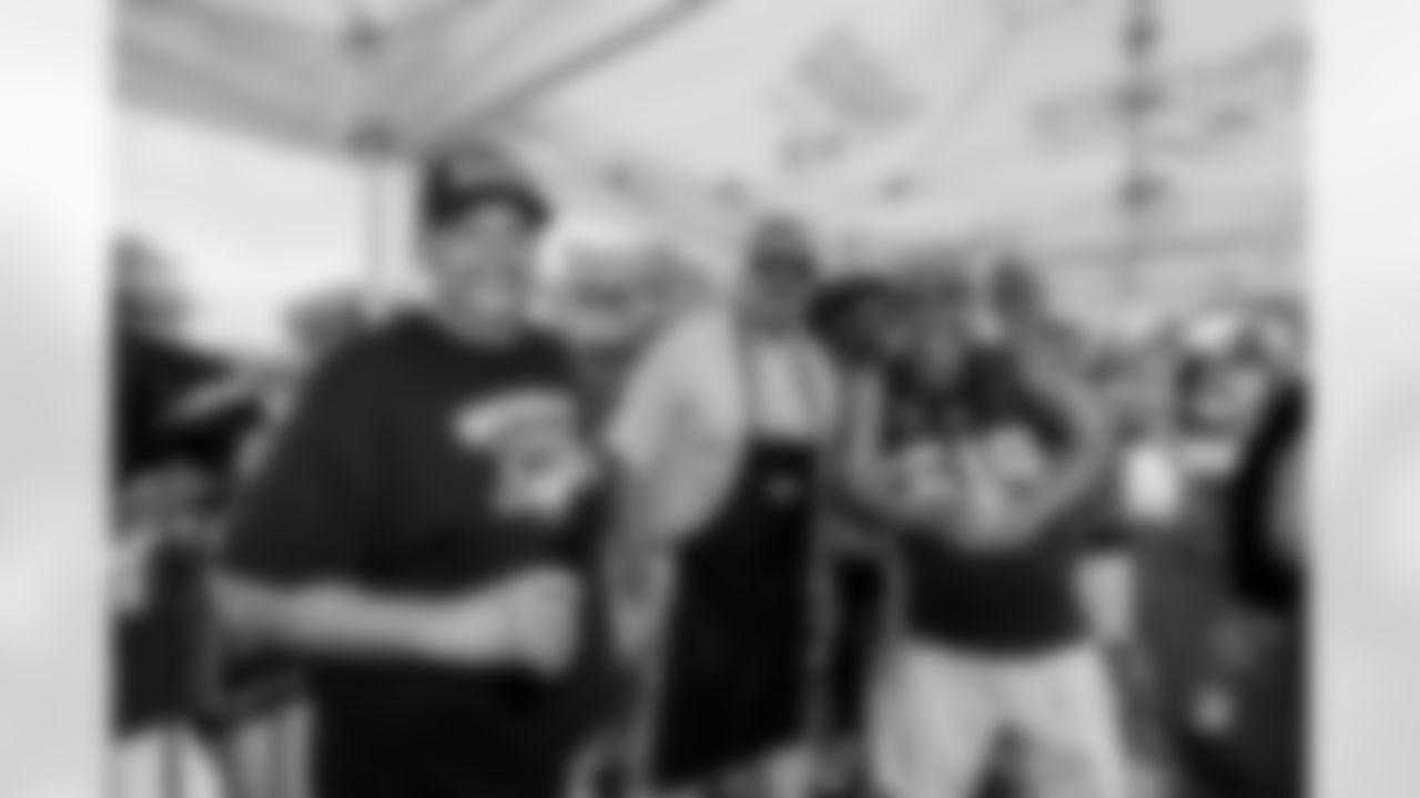 The Los Angeles Chargers play the Denver Broncos on Sunday, September 21, 2025 at SoFi Stadium in Inglewood, CA.
[FINAL SCORE: LAC 23 - DEN 20]