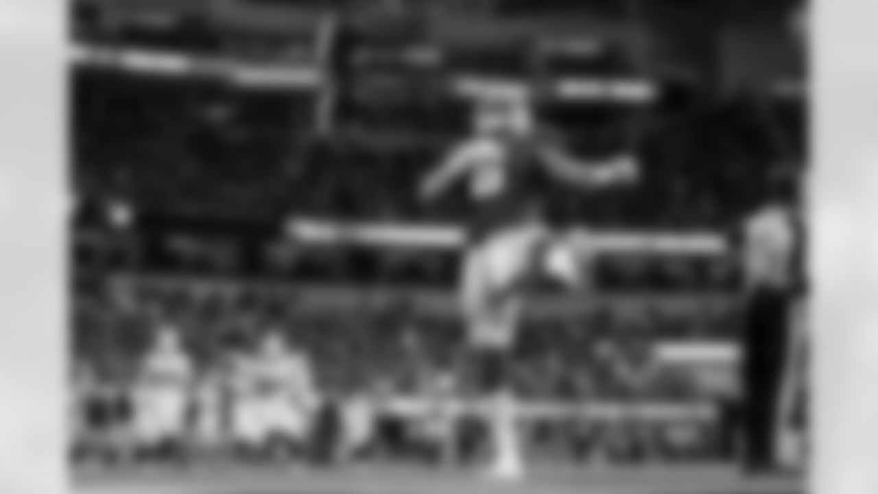 The Los Angeles Chargers play the Buffalo Bills on Saturday, December 23, 2023 at SoFi Stadium in Inglewood, CA.
[FINAL SCORE: BUF 24 - LAC 22]