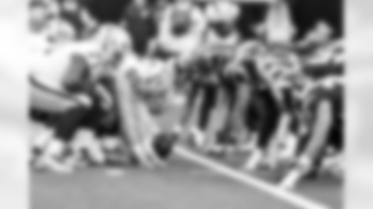 DL Justin Eboigbe (92)