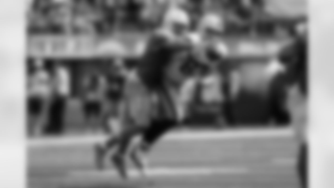 The Los Angeles Chargers play the Las Vegas Raiders on Sunday, September 8, 2024 at SoFi Stadium in Inglewood, CA.
[FINAL SCORE: LAC 22 - LV 10]