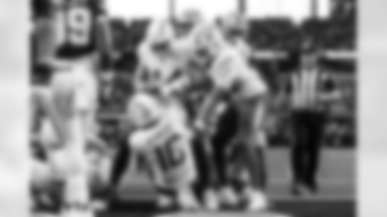 Check out the best shots from the Chargers Week 16 matchup against the Cowboys!