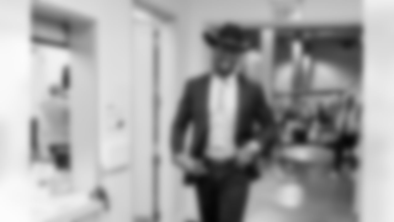 The Los Angeles Chargers play the Baltimore Ravens on Sunday, November 26, 2023 at SoFi Stadium in Inglewood, CA.
[FINAL SCORE: BAL 20 - LAC 10]