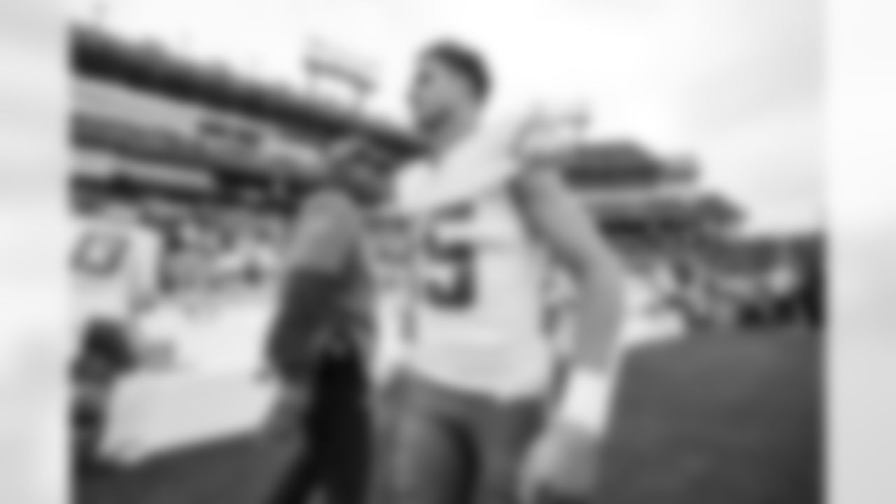 WR Ladd McConkey (15)