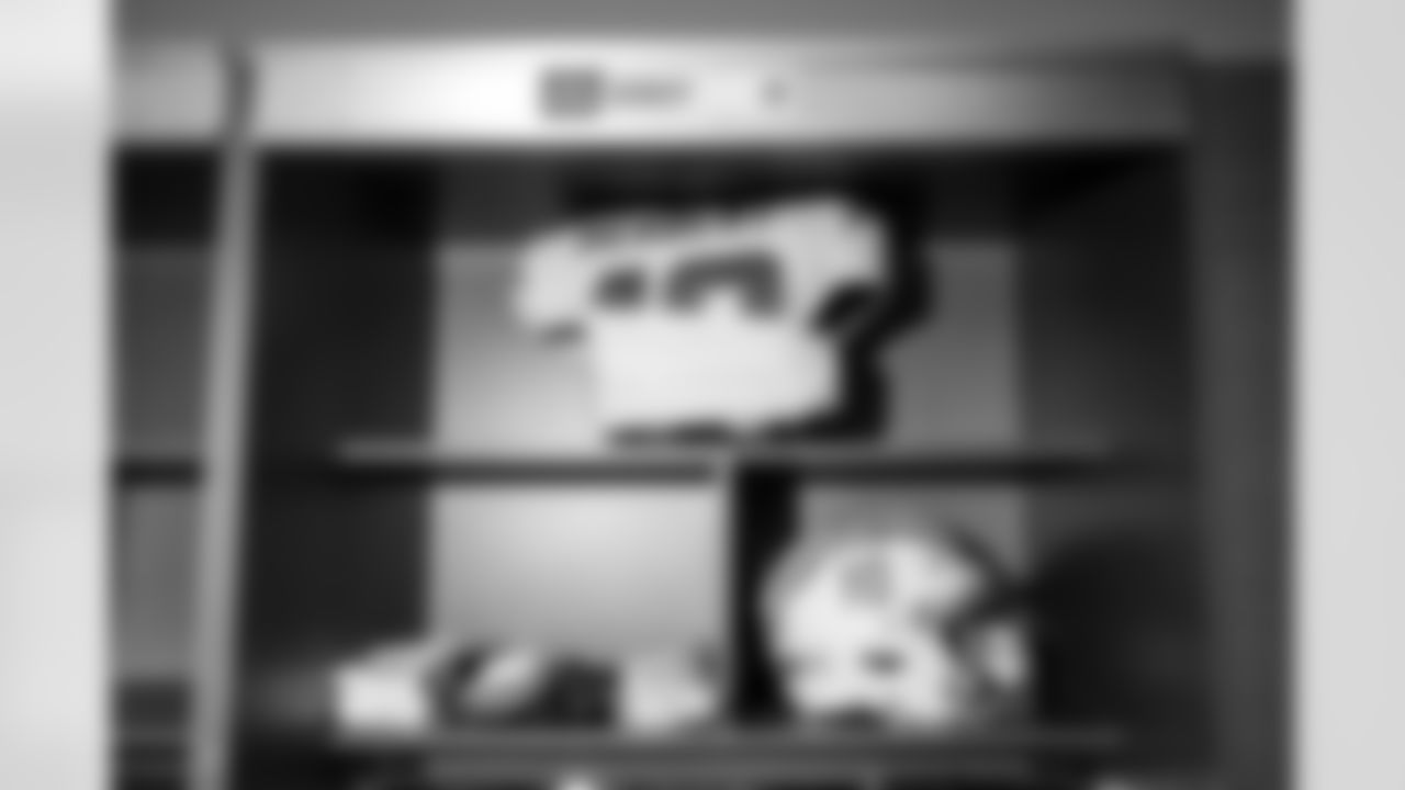 QB Justin Herbert (10)