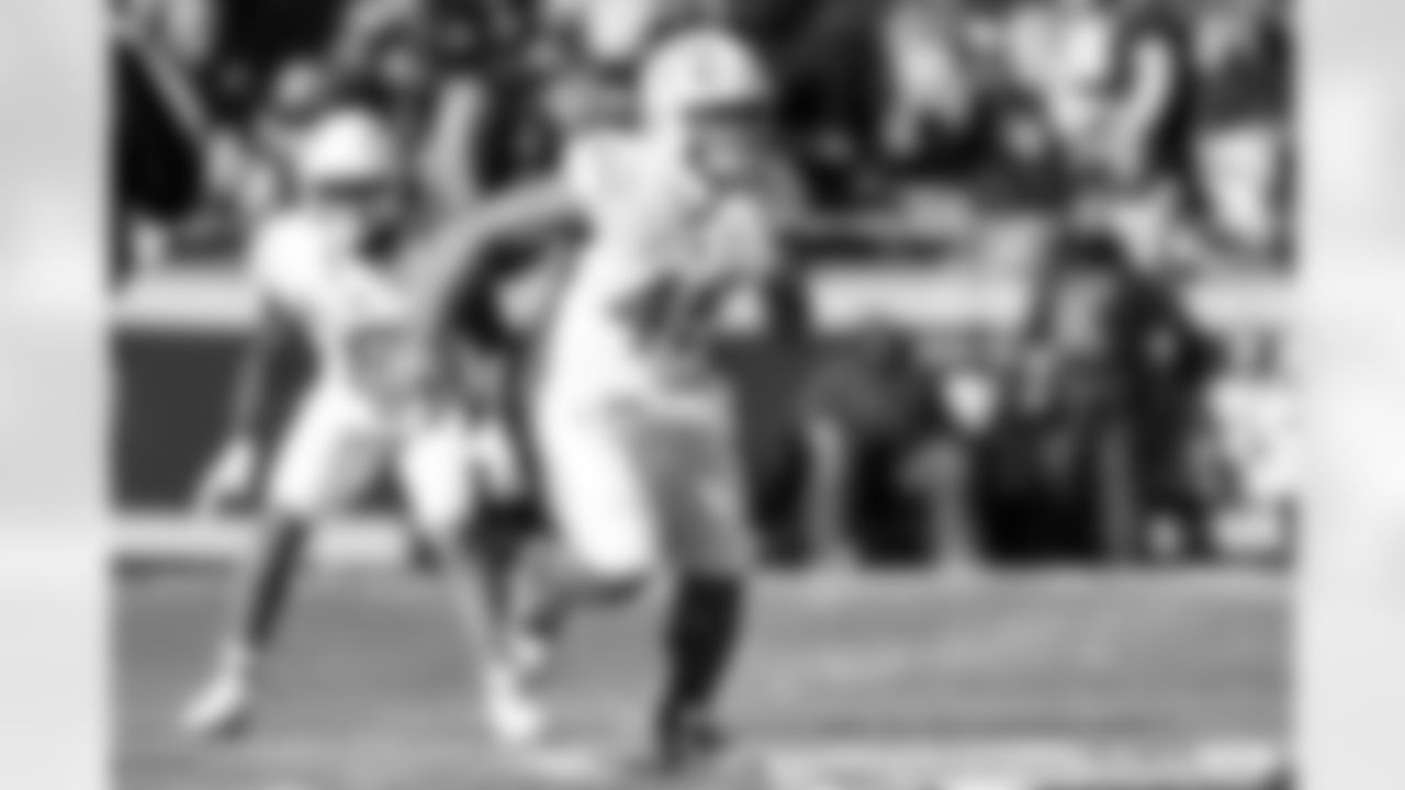 OLB Tuli Tuipulotu (45)