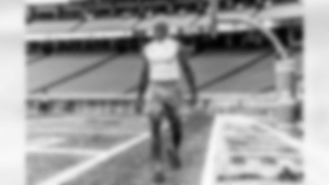 Take a look back at the Chargers Week 15 matchup with the Chiefs in monochrome.