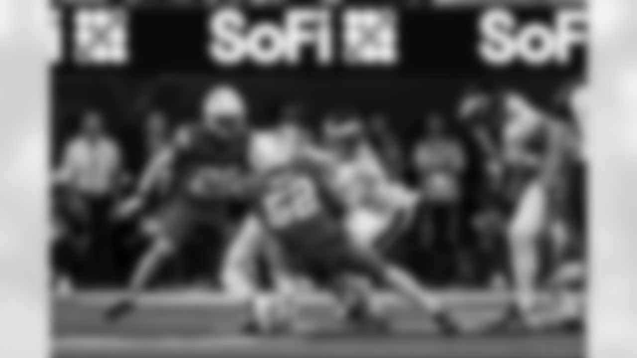 OLB Khalil Mack (52)