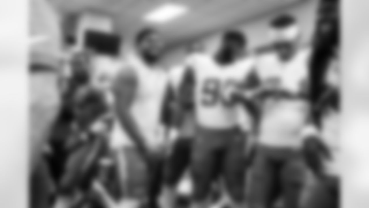 OLB Tuli Tuipulotu (45) and OLB Odafe Oweh (98)