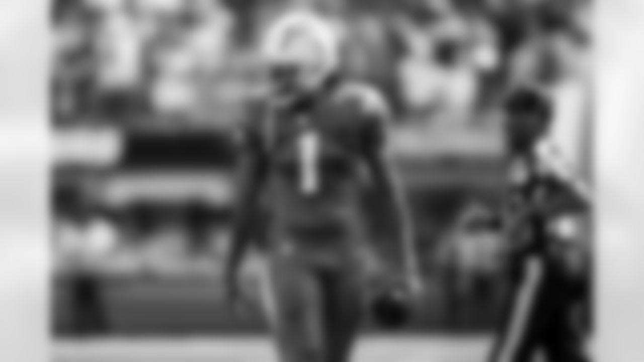 Take a look back at the best photos of the Chargers best celebrations of the 2025 season.