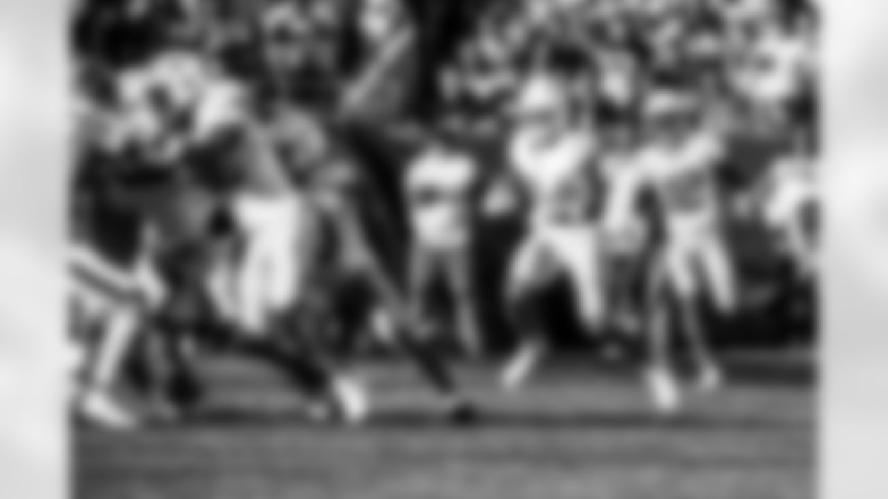 Take a look back at the Chargers Week 18 matchup with the Broncos in monochrome.
