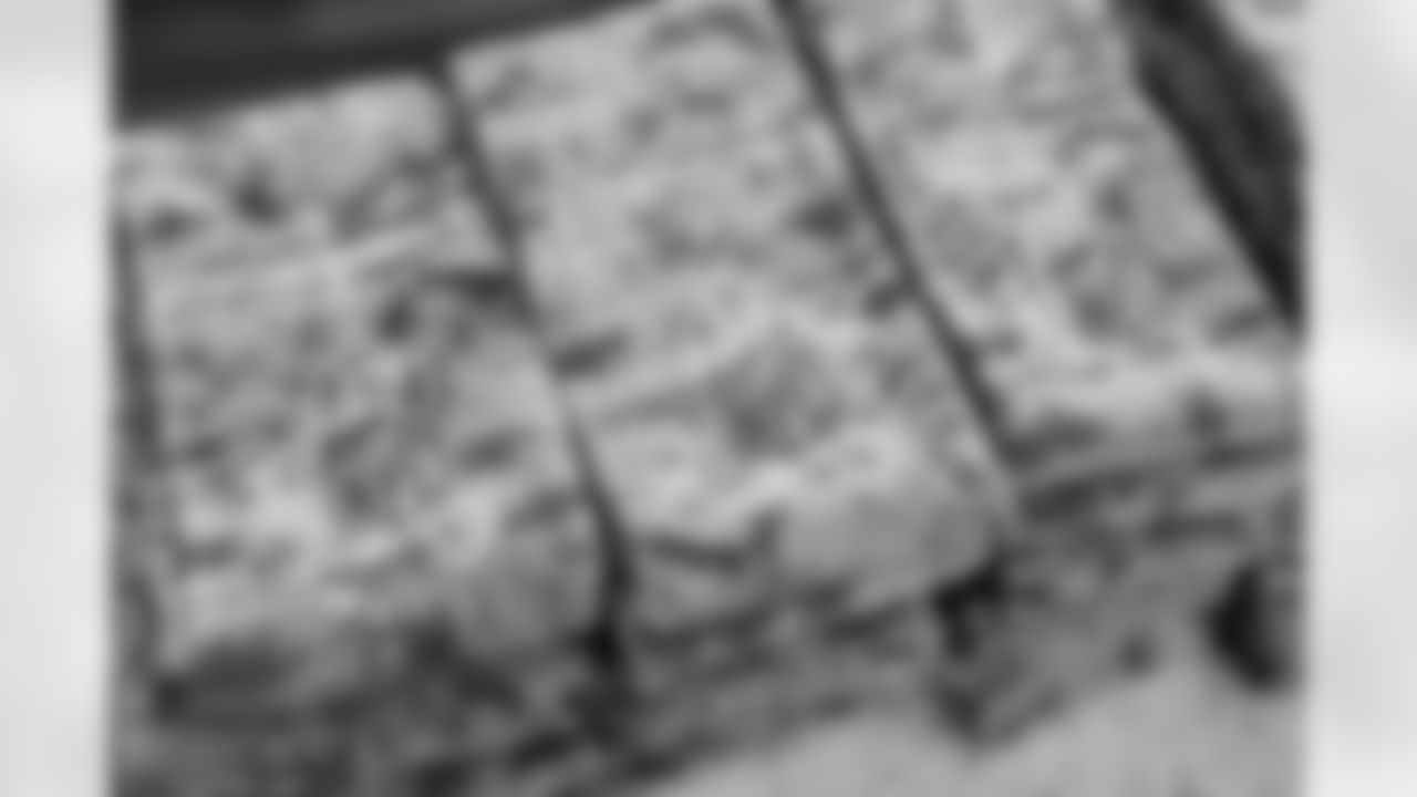 The Los Angeles Chargers play the Tennessee Titans on Sunday, November 10, 2024 at SoFi Stadium in Inglewood, CA.
[FINAL SCORE: LAC 27 - TEN 17]