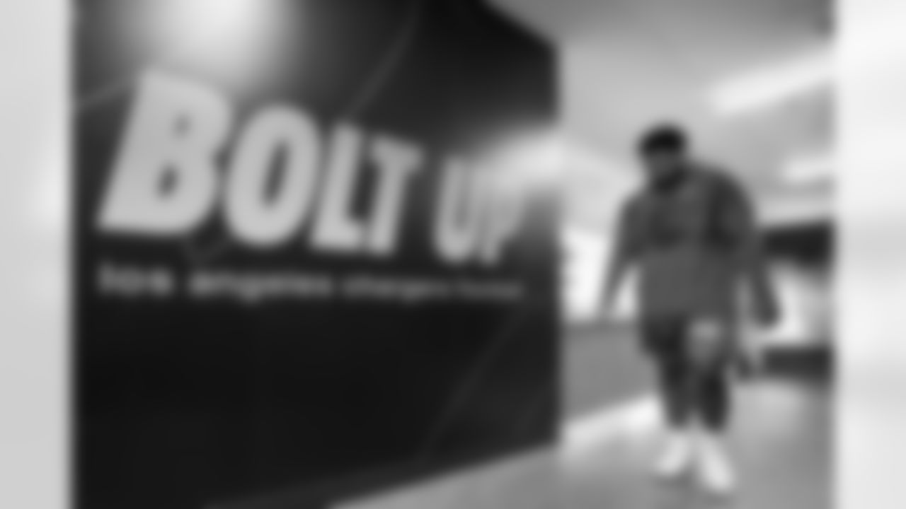 OLB Tuli Tuipulotu (45)