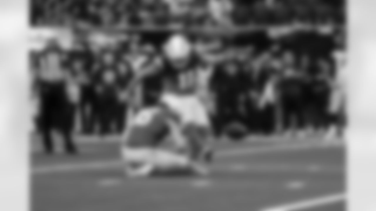 K Cameron Dicker (11) and P JK Scott (16)