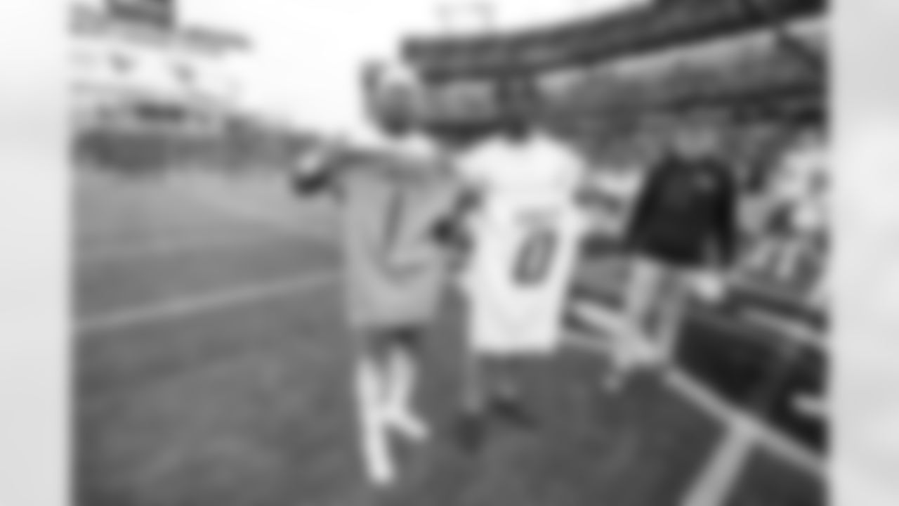 LB Daiyan Henley (0)