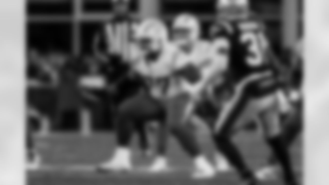 Take a look at the best photos of Chargers 2026 free agent Zion Johnson