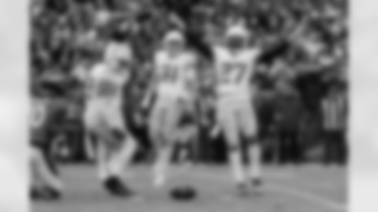 The Los Angeles Chargers play the Denver Broncos on Sunday, December 31, 2023 at Empower Field at Mile High in Denver, CO.
[FINAL SCORE: DEN 16 - LAC 9]