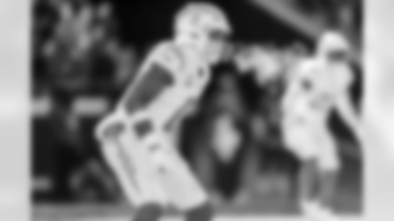 LB Daiyan Henley (0)