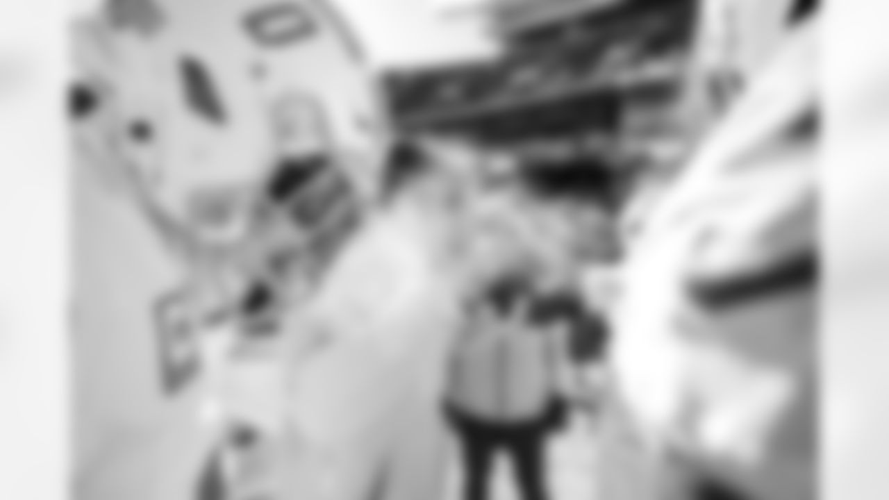 LB Daiyan Henley (0)