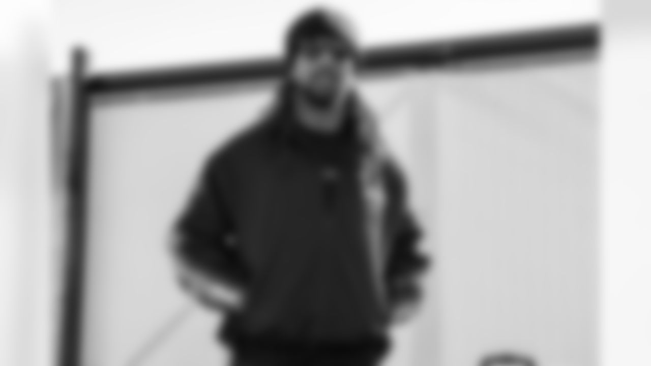 Los Angeles Chargers OLB Bud Dupree (48) travels to New England on Friday, Jan. 9, 2025 for the Wild Card matchup against the New England Patriots.