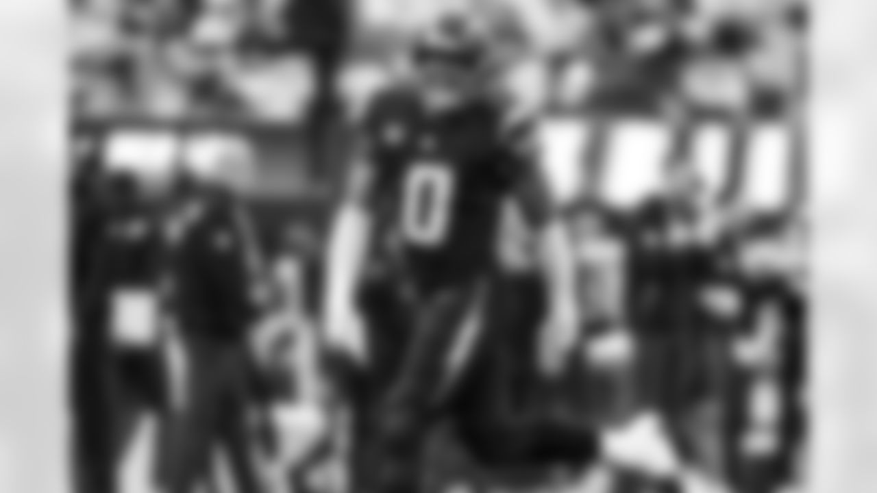 LB Daiyan Henley (0)