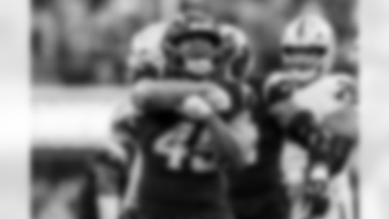 Take a look back at the best photos of Tuli Tuipulotu's 2025 campaign.