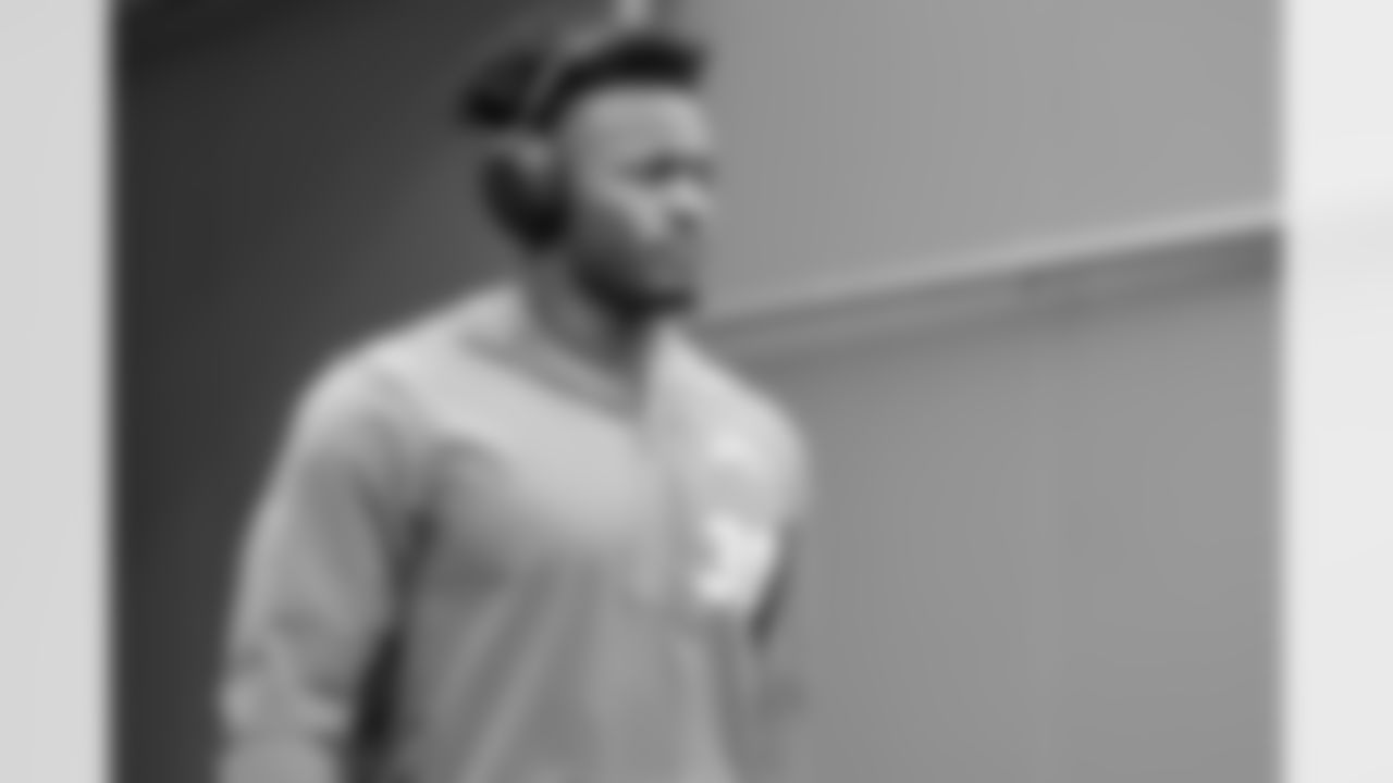 RB Kimani Vidal (30)