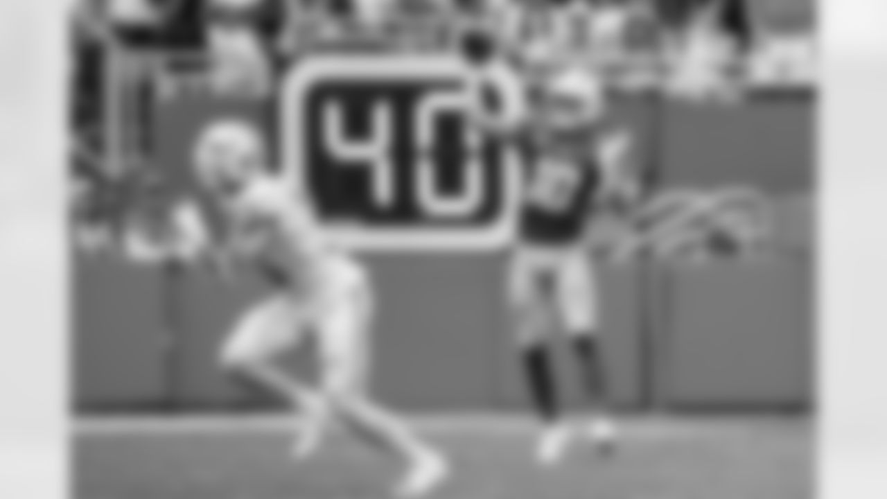 Check out the best shots from the Chargers Week 6 matchup against the Dolphins!