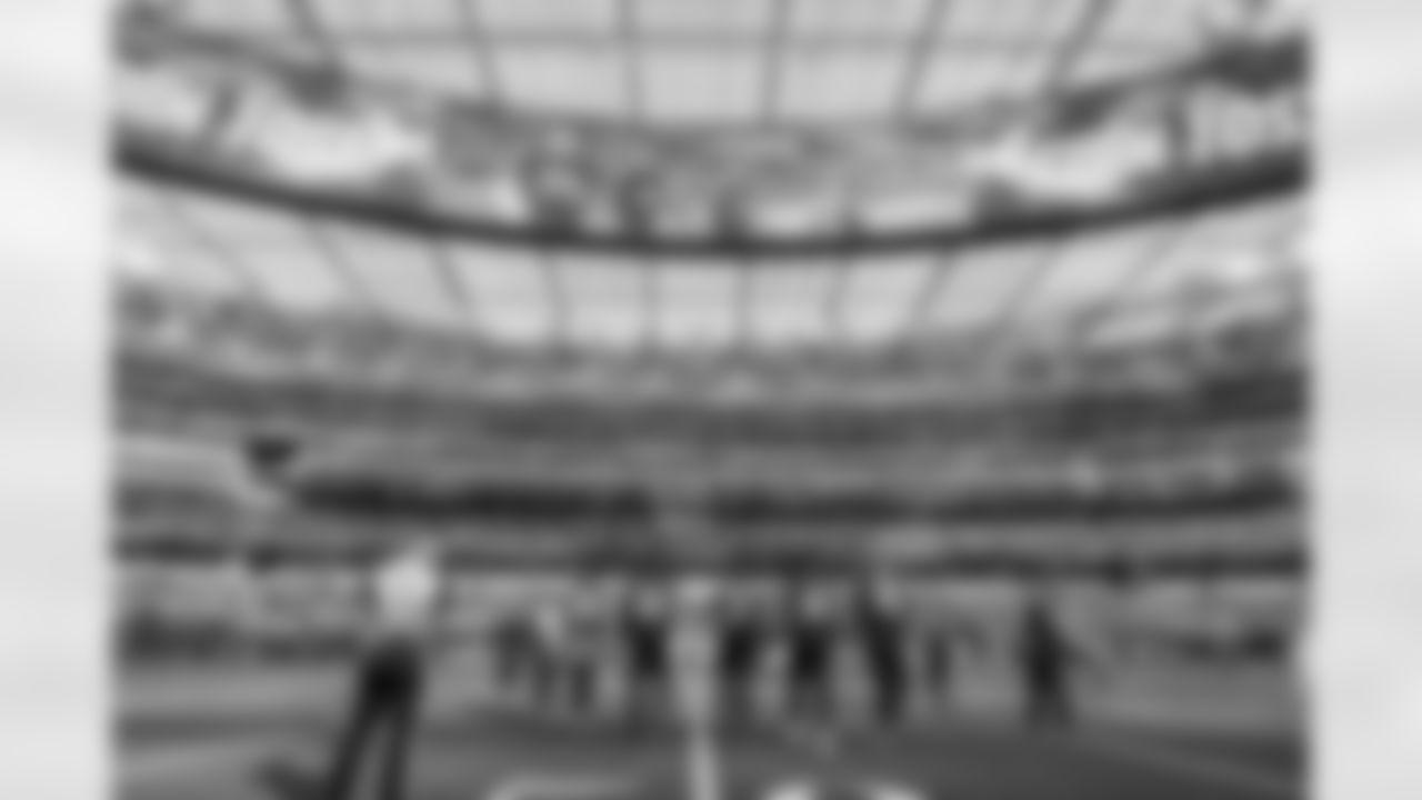 Check out the best shots from the Chargers Week 17 matchup against the Texans!