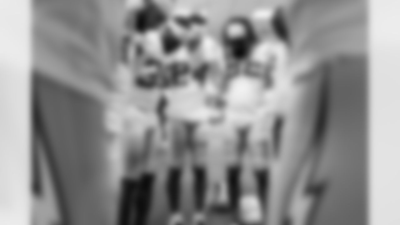 Check out the best shots from the Chargers Week 18 matchup against the Broncos!