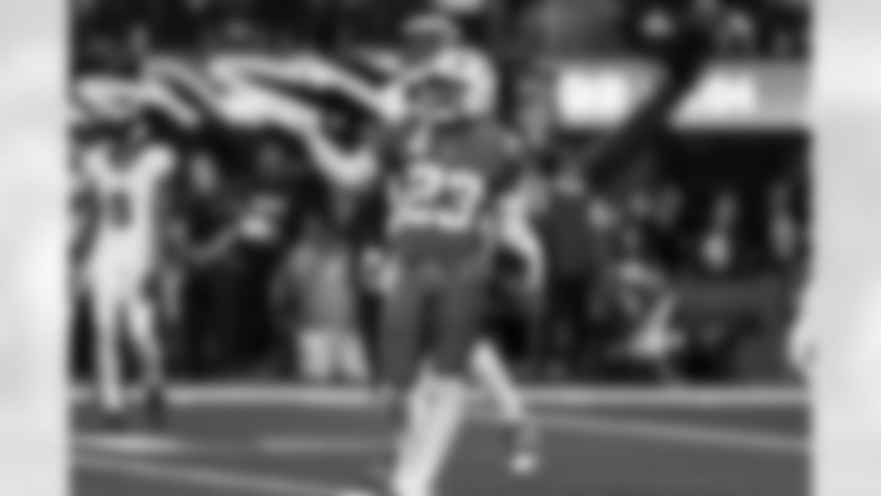 S Tony Jefferson (23)