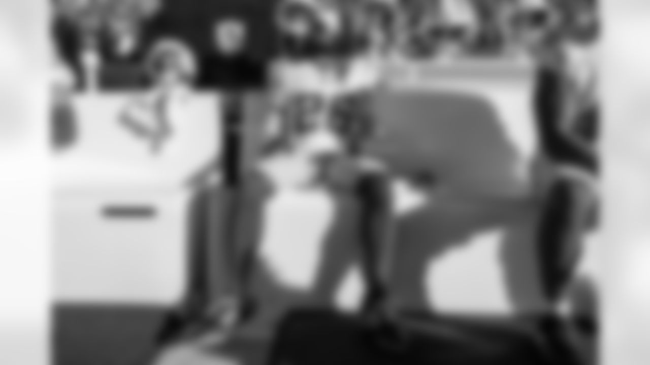 Check out the best shots from the Chargers Week 18 matchup against the Broncos!