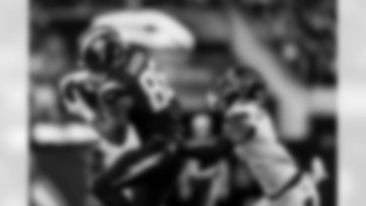 Check out the best shots from the Chargers Week 17 matchup against the Texans!