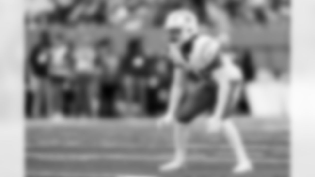 Check out the best shots from the Chargers Week 9 matchup against the Titans!