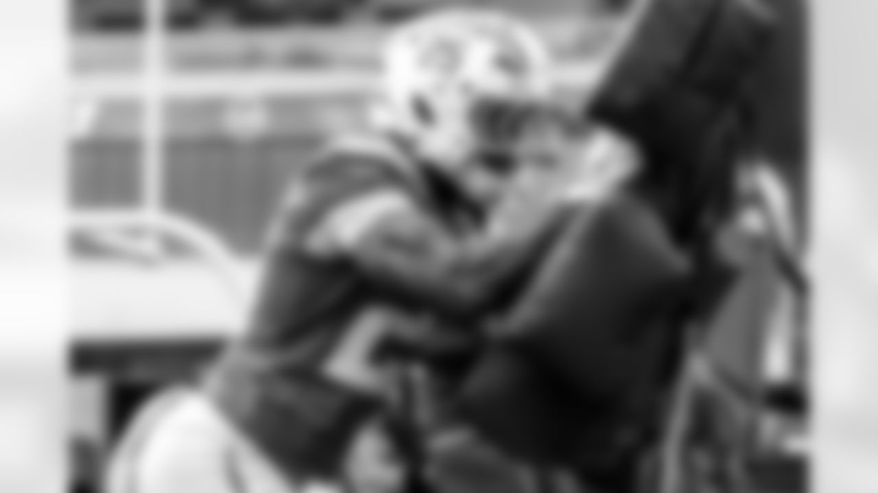 Los Angeles Chargers players participate in Phase 3 of the offseason program on Tuesday, June 3, 2025 at The Bolt in El Segundo, CA.