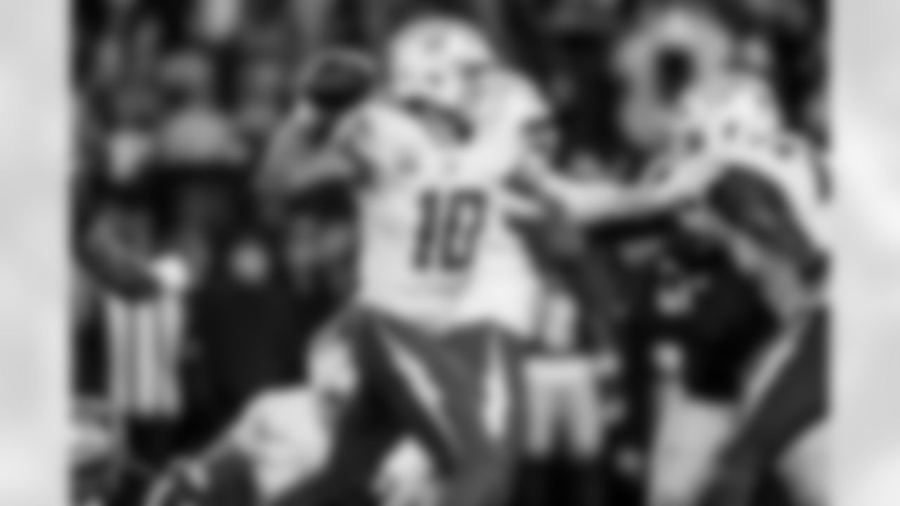 Take a look back at the best photos of Justin Herbert's 2025 campaign.