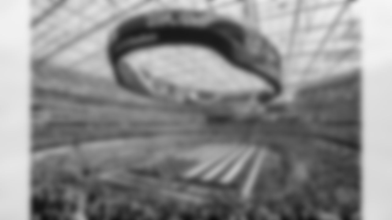 The Los Angeles Chargers play the Tennessee Titans on Sunday, November 10, 2024 at SoFi Stadium in Inglewood, CA.
[FINAL SCORE: LAC 27 - TEN 17]