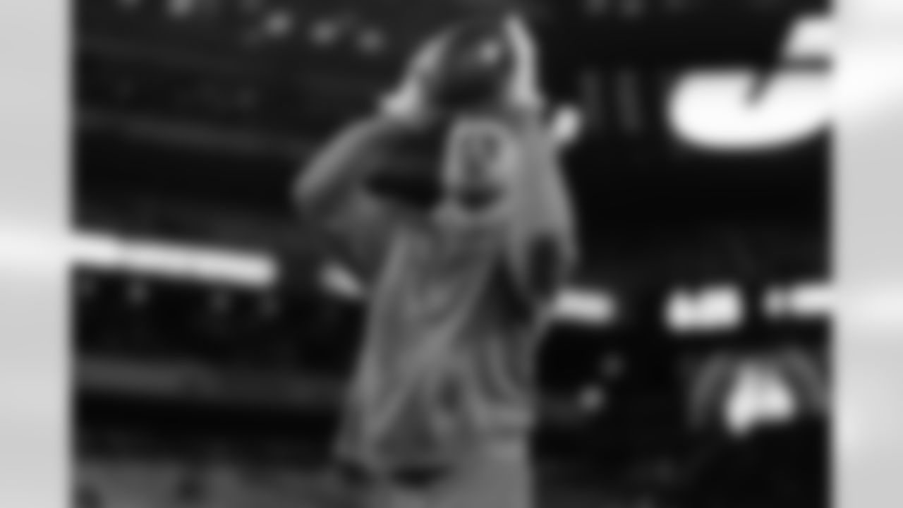 The Los Angeles Chargers play the New York Jets on Monday, November 6, 2023 at MetLife Stadium in East Rutherford, NJ.
[FINAL SCORE: LAC 27 - NYJ 6]