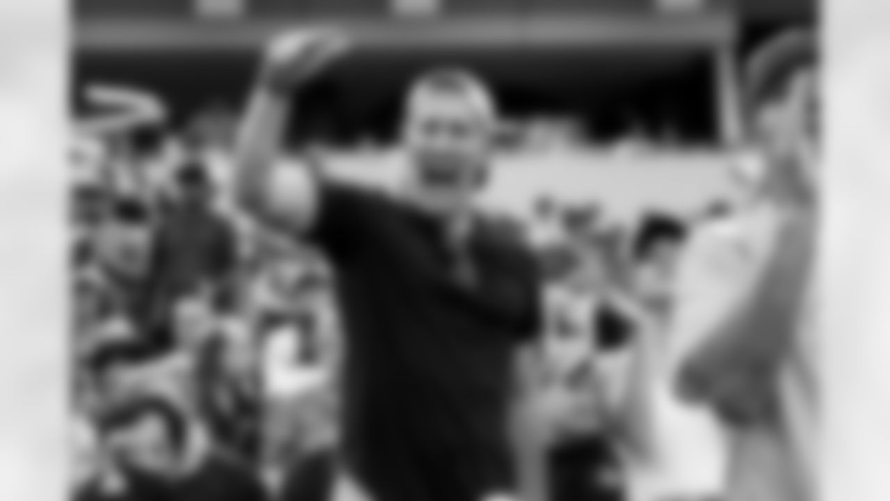 The Los Angeles Chargers play the Washington Commanders on Sunday, October 5, 2025 at SoFi Stadium in Inglewood, CA.
[FINAL SCORE: WAS 27 - LAC 10]