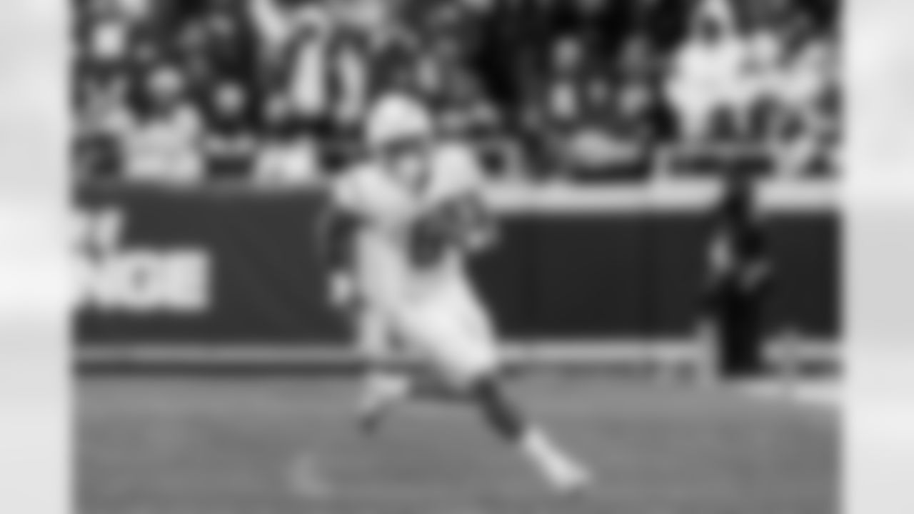 Check out the best shots from the Chargers Week 15 matchup against the Chiefs!