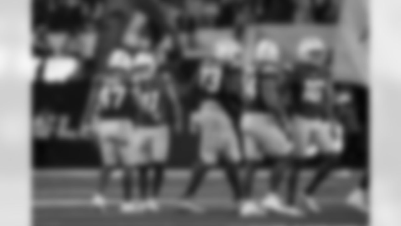 Take a look back at the best photos of the Chargers best celebrations of the 2025 season.